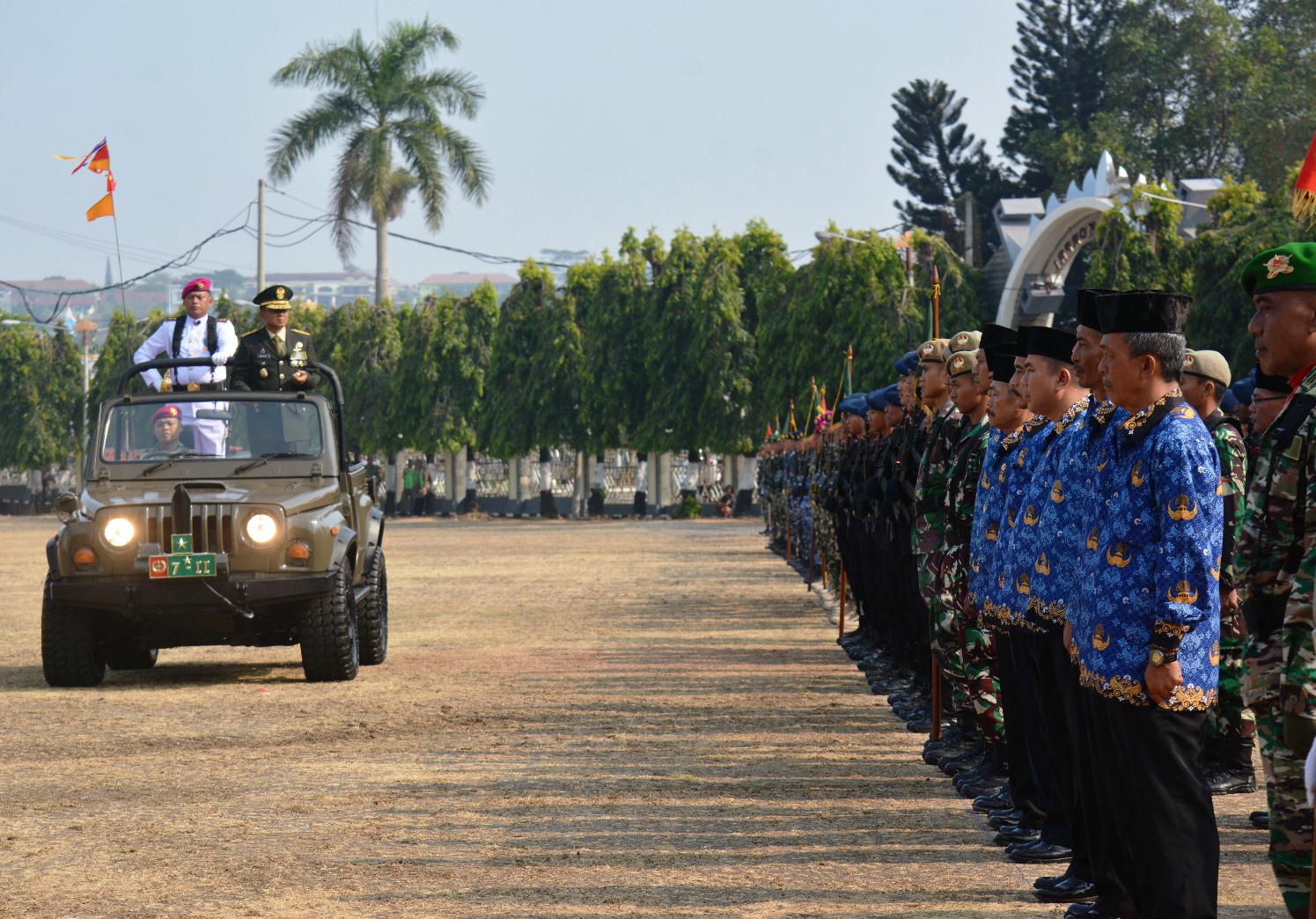 Danrem 043/Gatam Pimpin Upacara HUT KE-78 TNI Tahun 2023 - WartaEkspos60